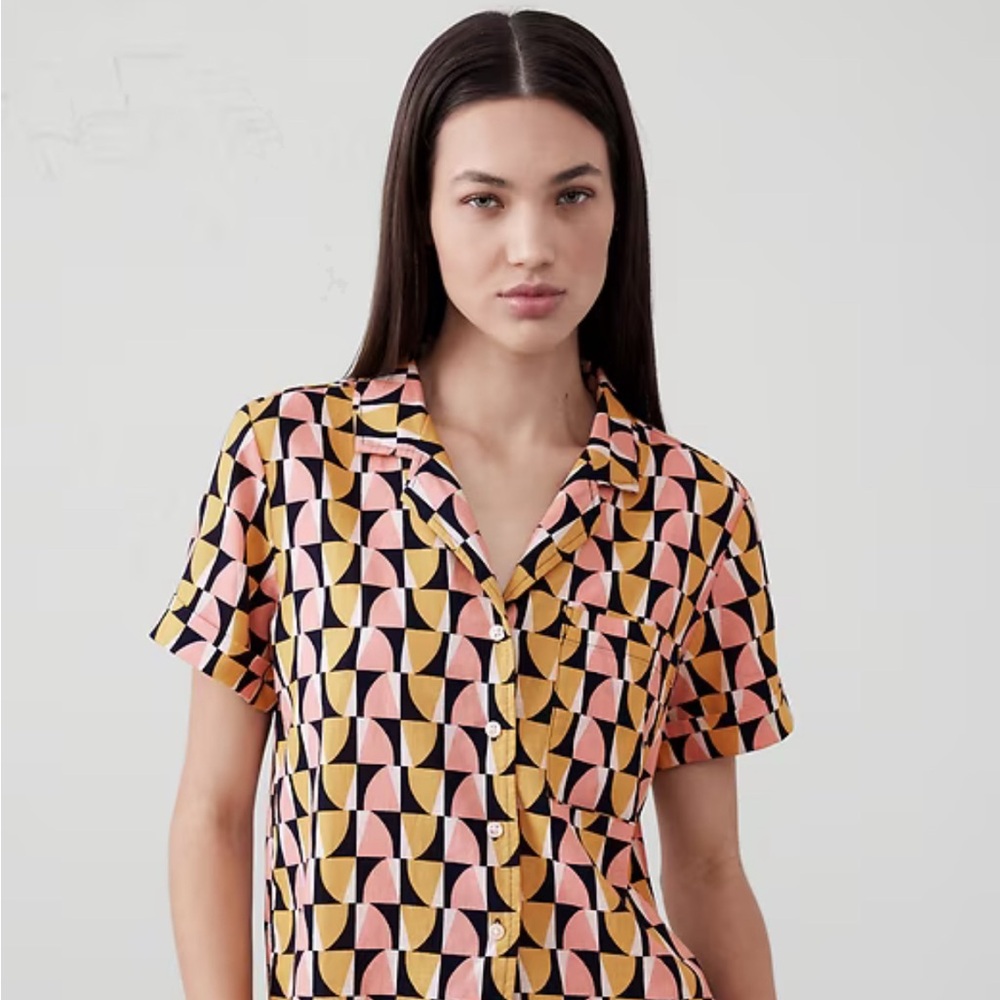 Banana Republic Factory Multicolor Geometric Button Down Shirt
